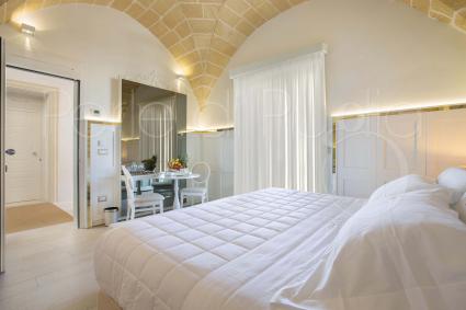 Atlantide is a triple bedroom in a luxury b&b with swimming pool